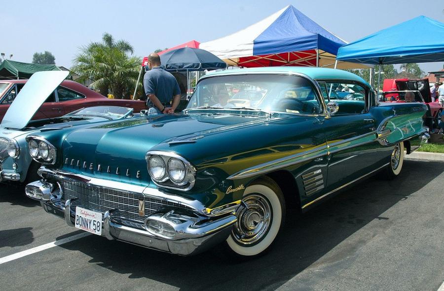  Pontiac Bonneville 1958 года  (фото 3 из 3)